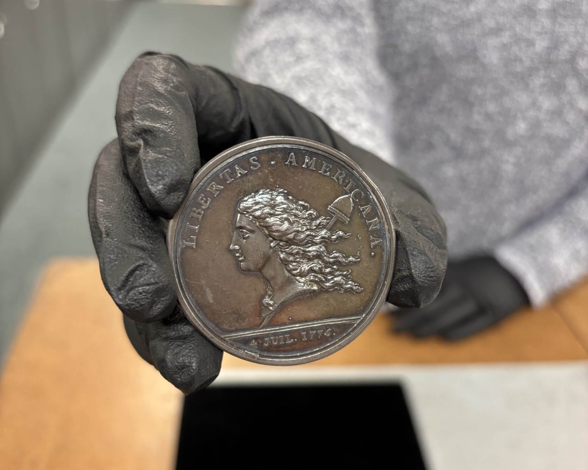 This year’s Super Bowl coin is actually a medal — with a Benjamin Franklin connection