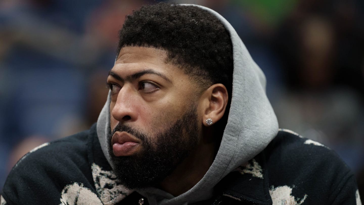 Mavericks’ Anthony Davis trade looks better as his injury nightmare hits new low