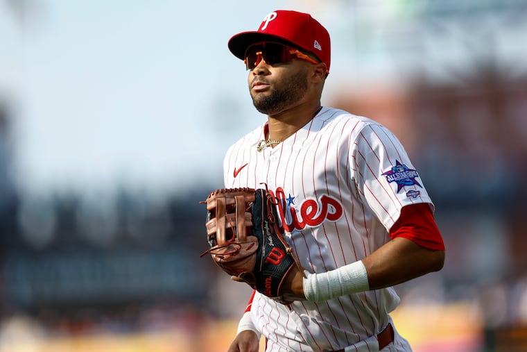 Justin Crawford delights his dad Carl and Phillies on opening day