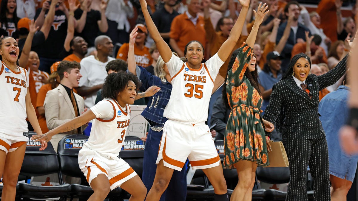 Texas’ Madison Booker says Vic Schaefer’s public challenge reset team
