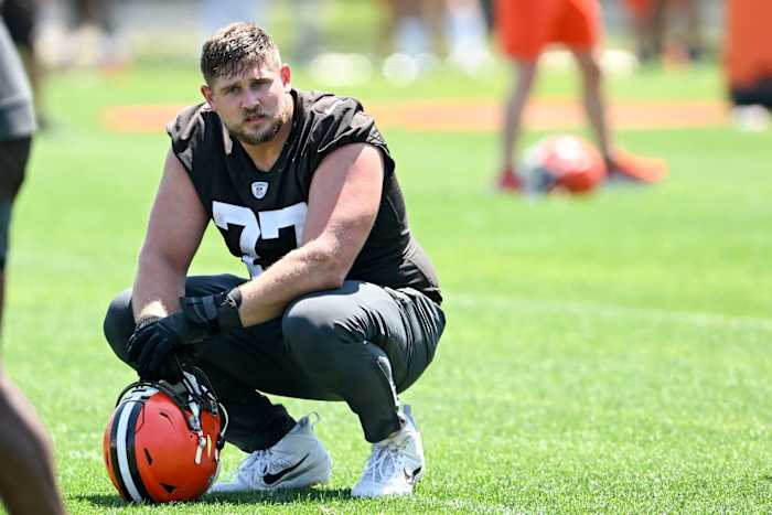 Texans signing former Browns Pro Bowl guard Wyatt Teller to two-year, $23 million max value deal