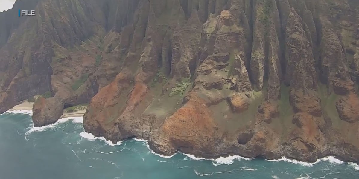 5 injured after helicopter crashes on Kauai