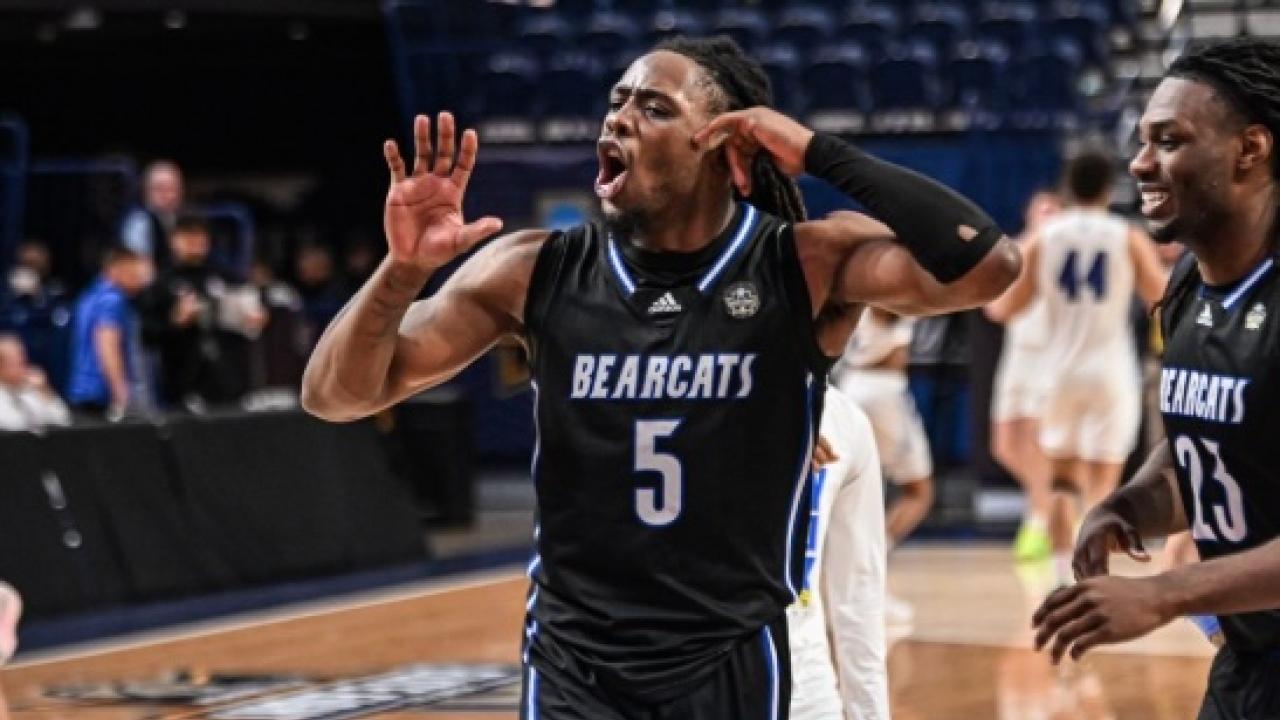 Lander stuns No. 1 Nova Southeastern, advances to DII men’s basketball championship game