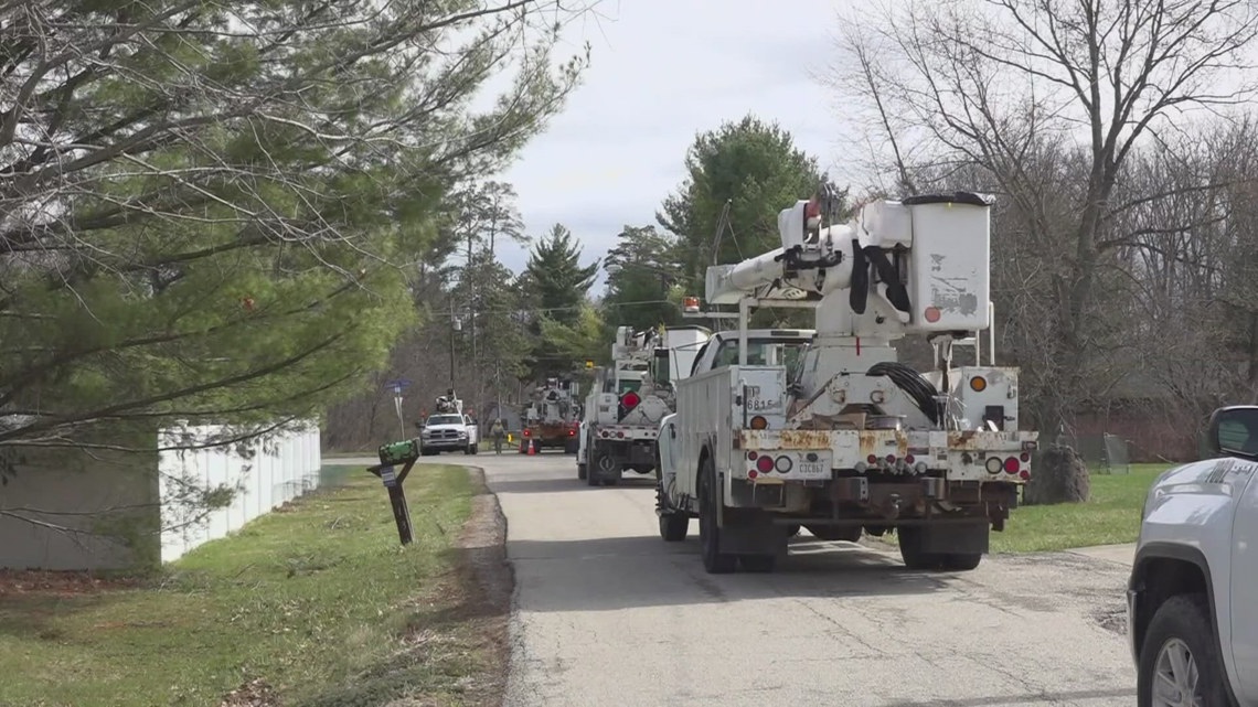 Hundreds still without power after central Ohio windstorm