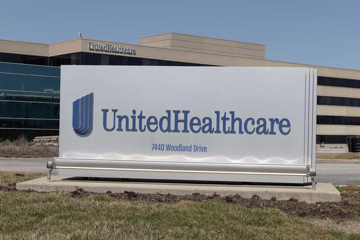 UnitedHealth Stock Is Down 18% in 2026 and Keeps Stumbling. Should You Buy the Dip Monday?