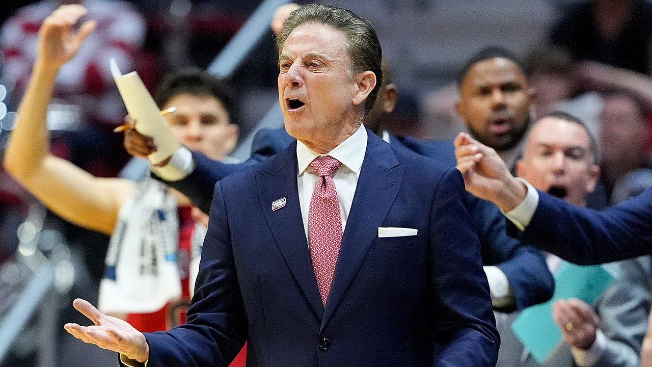 Pitino calls out NCAA news conference order after St John’s Sweet 16 exit