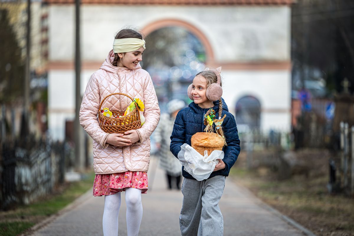 Лукашенко поздравил христиан Беларуси, празднующих Пасху 5 апреля