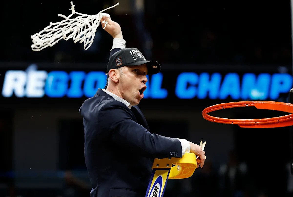 Dan Hurley family tree: Explaining UConn coach’s family basketball ties