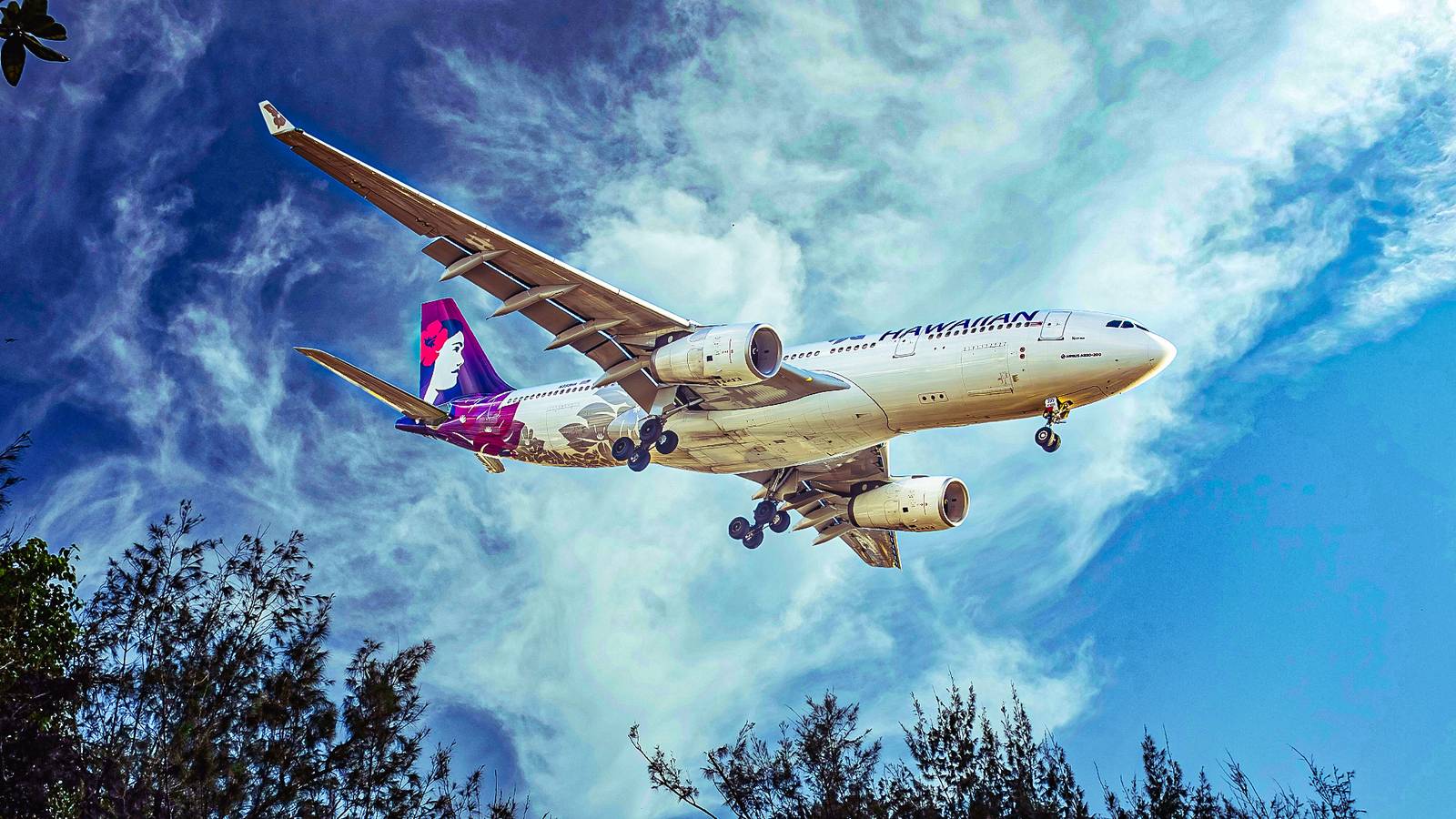 Why Hawaiian Airlines Pilots Must Shave Their Beards During Alaska Integration