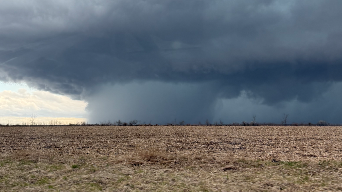 Tornadoes, hail, heavy rain all possible in Thursday storms