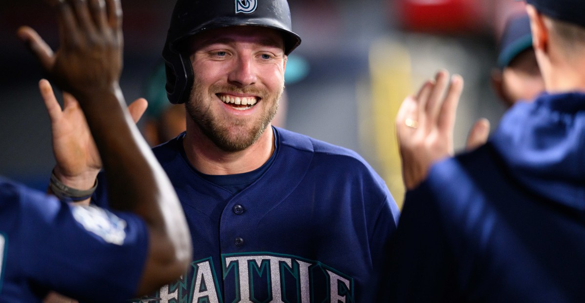 Mariners score three runs, two broken bats, beat Angels in extras