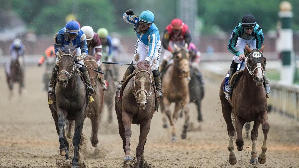2026 Kentucky Derby horses, odds, futures, preview, date: Expert who hit 12 Derby-Oaks Doubles releases picks